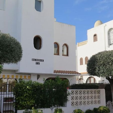 Bungalow In Moorse Stijl El Campello Exterior foto